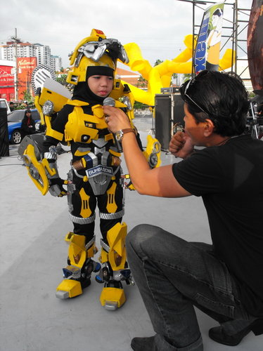 Illustration for article titled Adorable Voltron? Try Adorable Predator, Bumblebee, Yoshimitsu